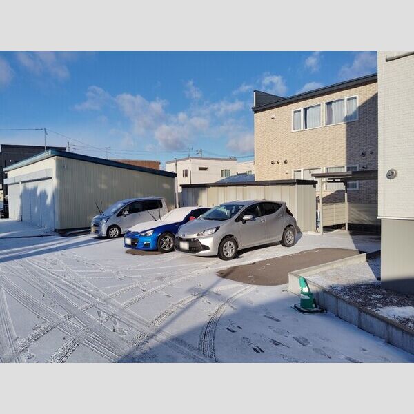 駐車場 (敷地内駐車場)