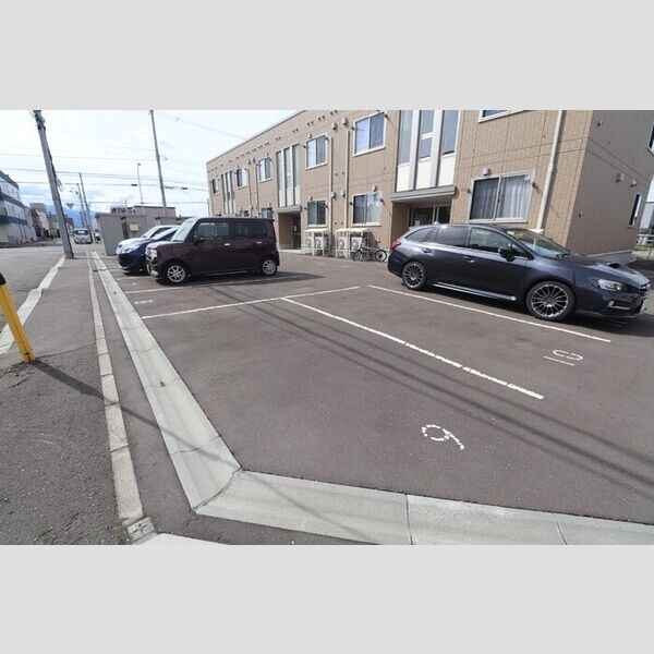 駐車場 (駐車場)