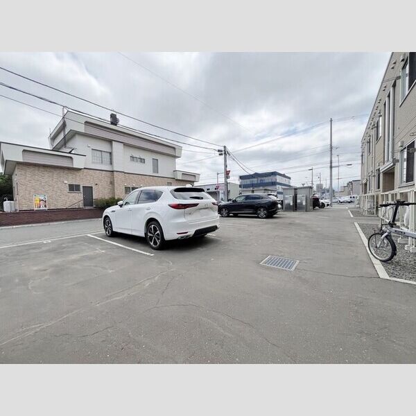 駐車場 (駐車場)