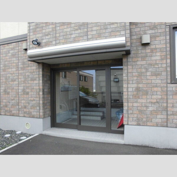 エントランス (エントランス)