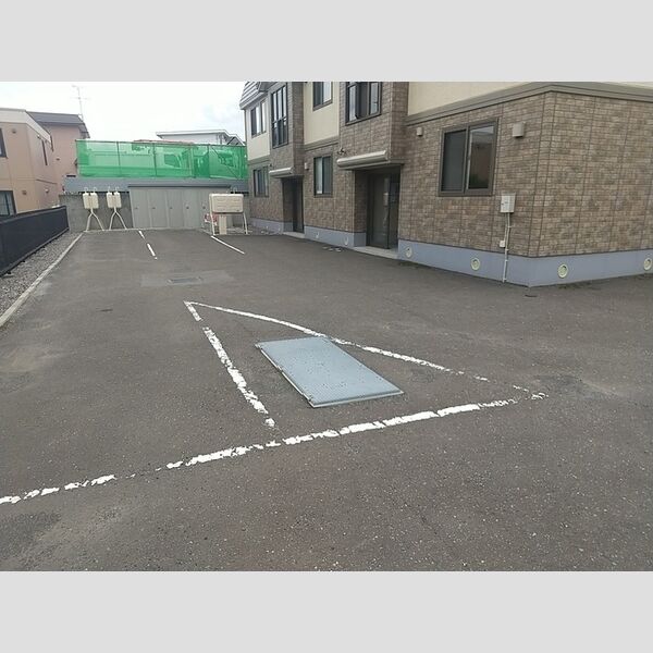 駐車場 (駐車場(融雪槽あり))