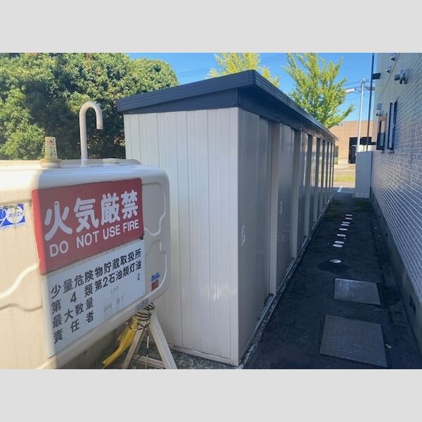 現地周辺 (物置)