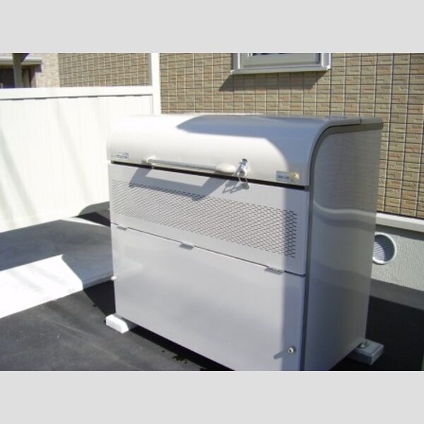 現地周辺 (ダストボックス)