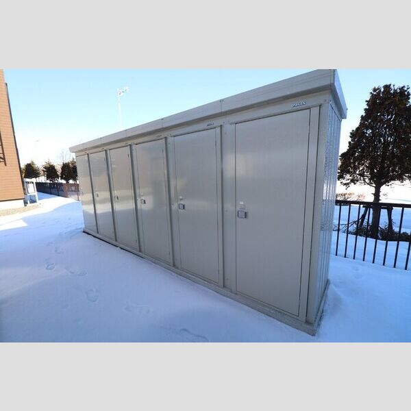 現地周辺 (物置)