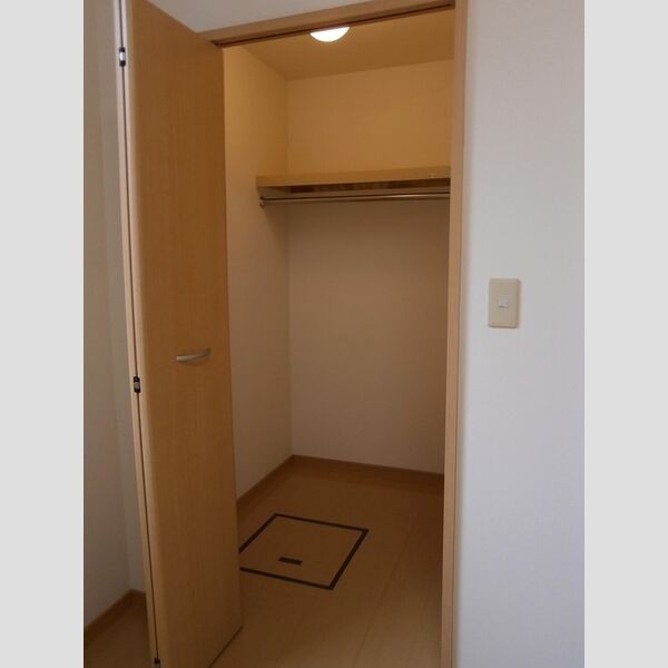 その他 (クローゼット)