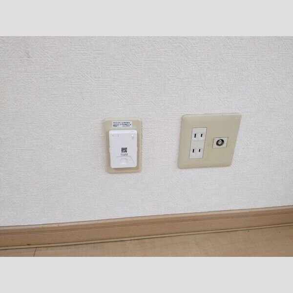 その他 (Wi-Fiアクセスポイント付きインターネット無料)