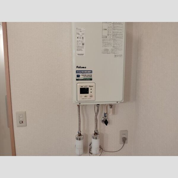 居室・リビング (給湯器)