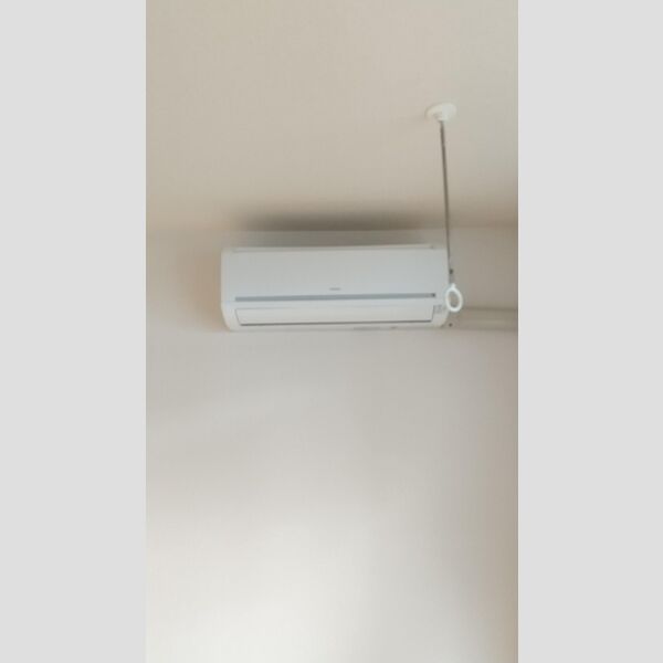 玄関 (エアコン)