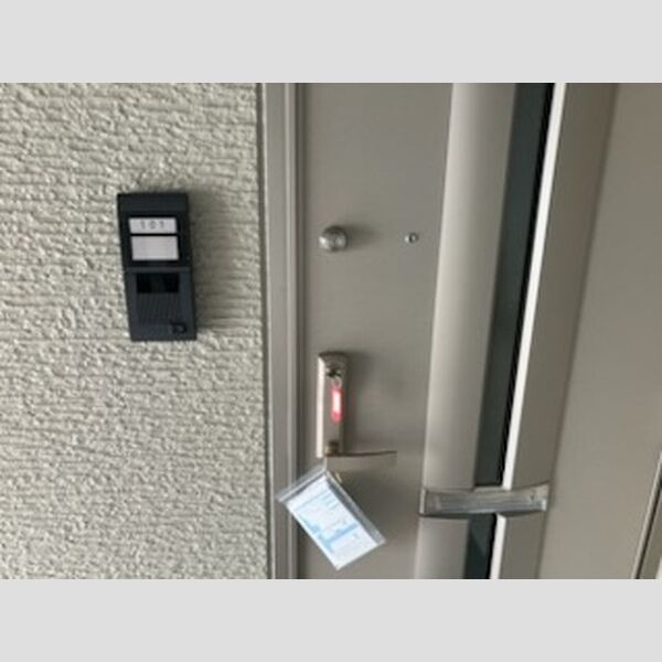 玄関 (玄関)