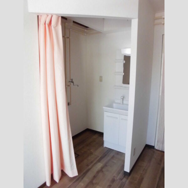 洗面所 (洗髪洗面化粧台・室内洗濯機置場)