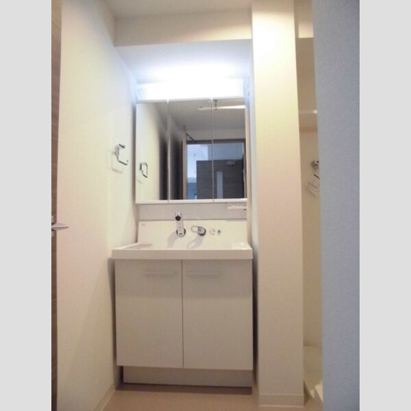 洗面所 (洗髪洗面化粧台)