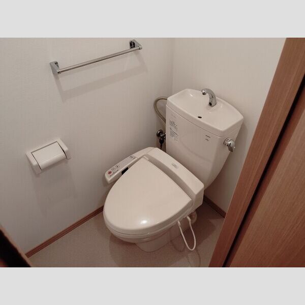 トイレ (温水洗浄暖房便座)