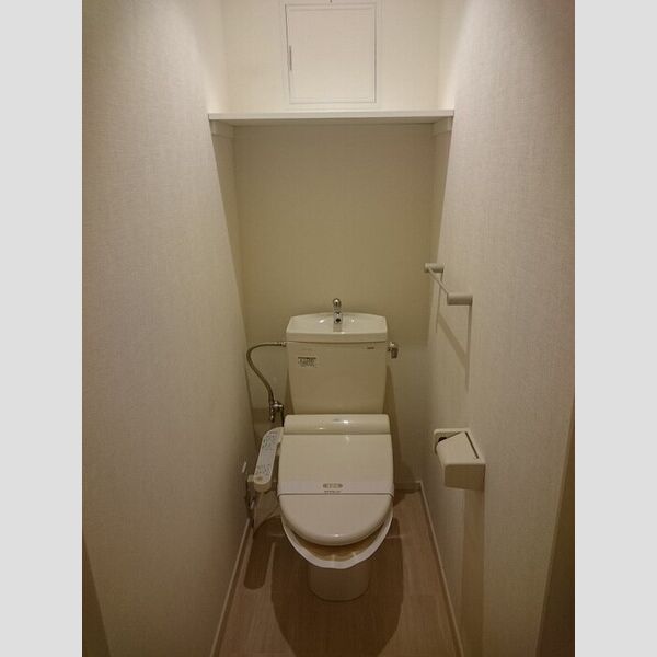 トイレ (温水洗浄暖房便座)