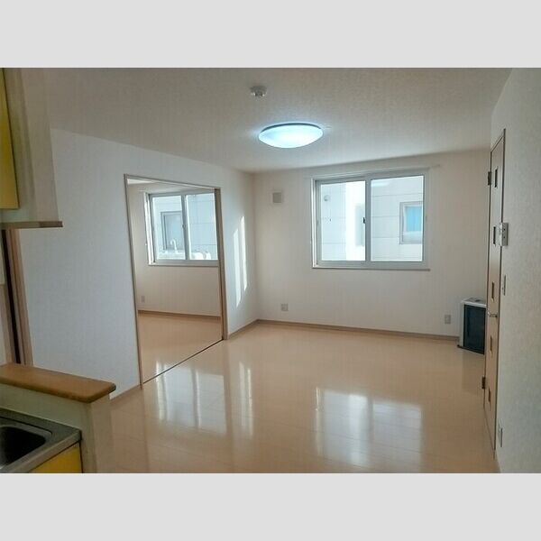 居室・リビング (リビング(照明、FFストーブ付き))