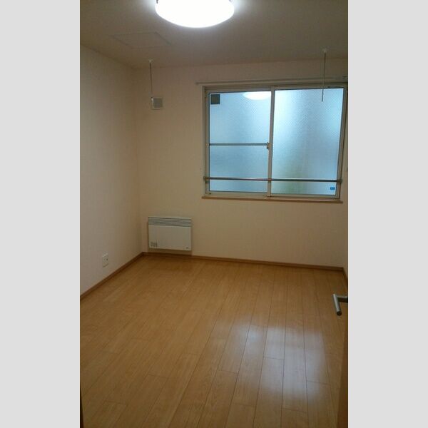 その他 (北側洋室)