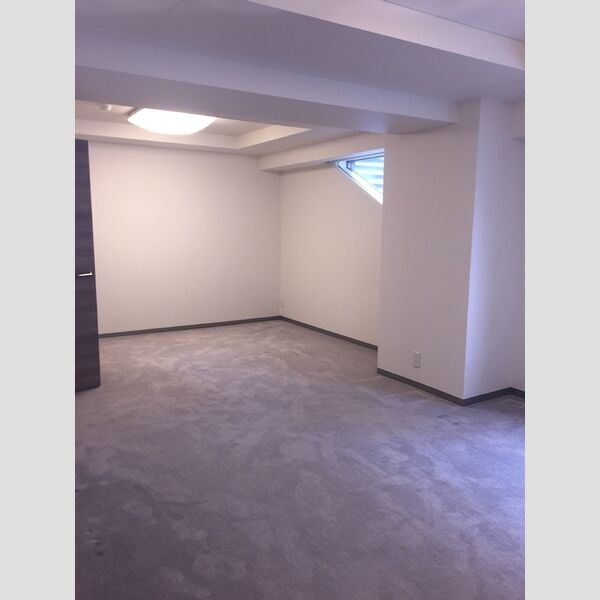 その他 (北側洋室)