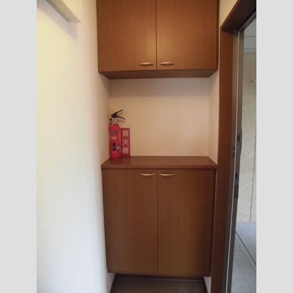 玄関 (シューズボックス)