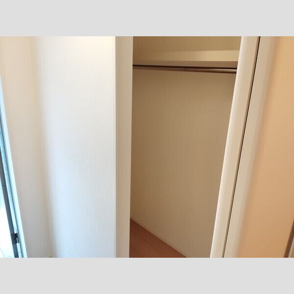 居室・リビング (クローゼット)