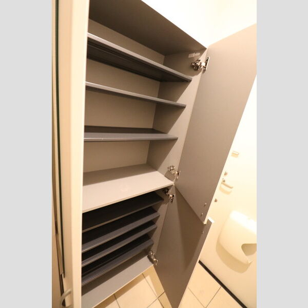 玄関 (シューズボックス)