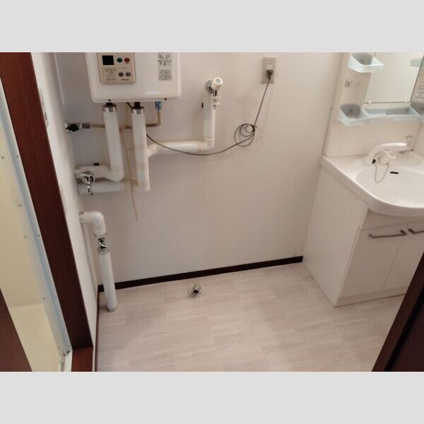 その他 (室内洗濯機置き場)