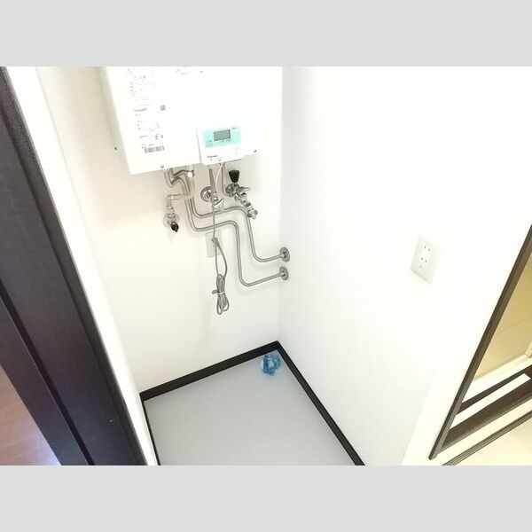 洗面所 (室内洗濯機置き場)