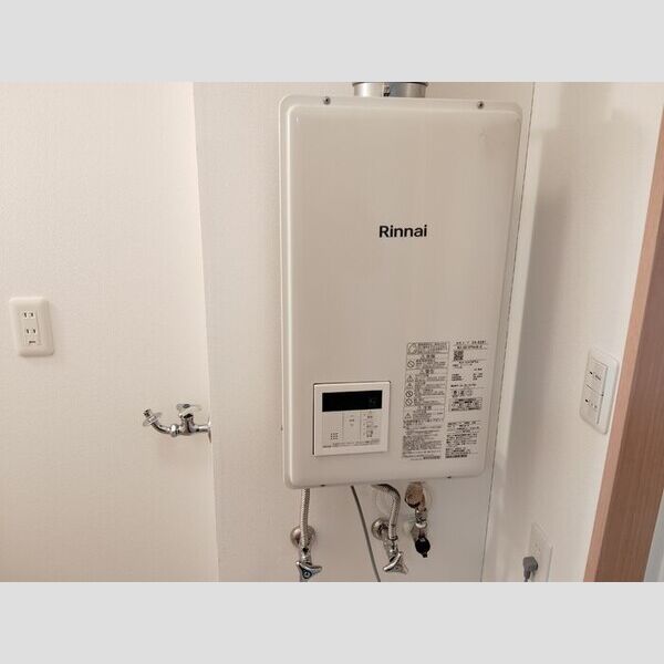 洗面所 (給湯器)