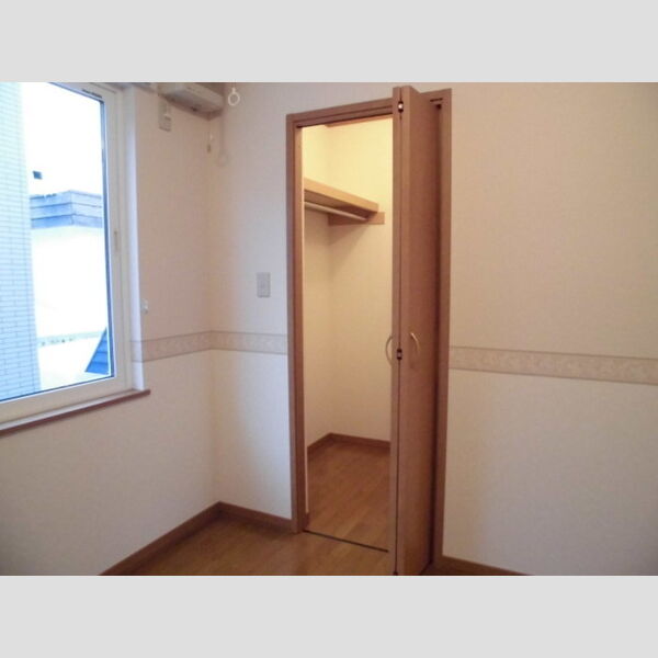 収納 (ウォークインクローゼット)