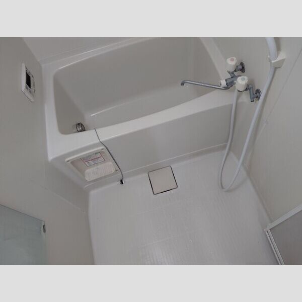 バス (追い焚き機能付き風呂)