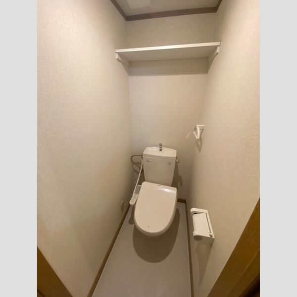 トイレ (温水洗浄暖房便座)