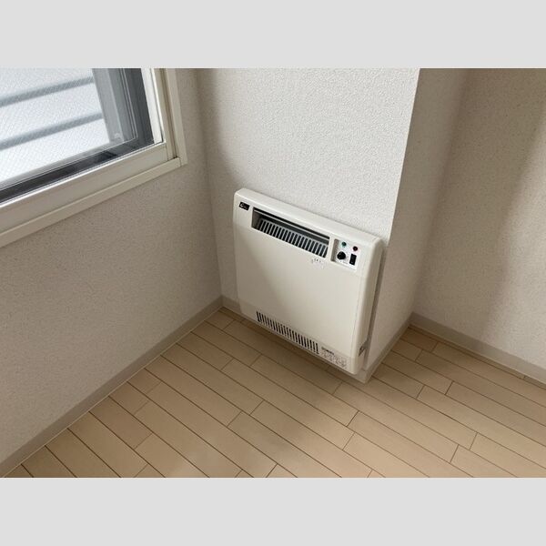 その他 (洋室(パネルヒーター))