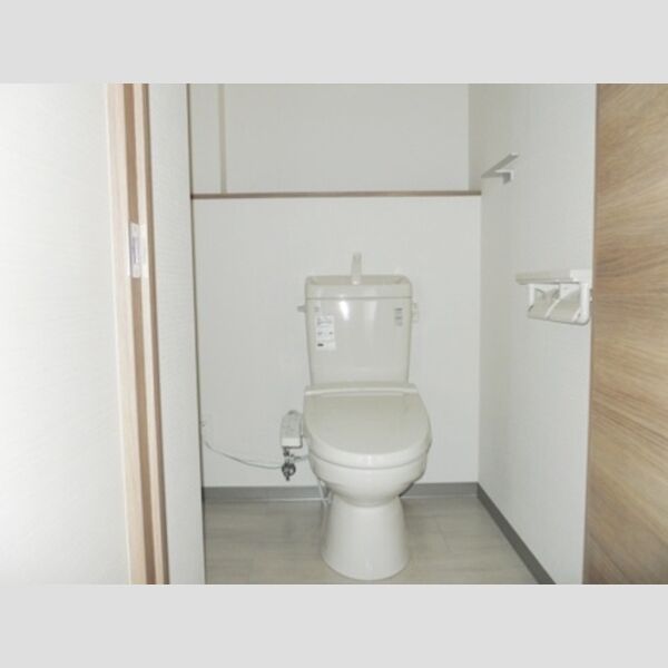 トイレ (温水洗浄暖房便座)