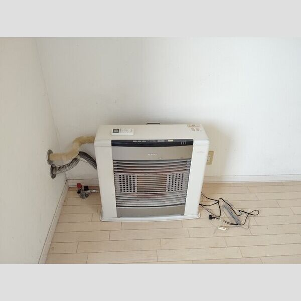 その他設備 (FFストーブ)