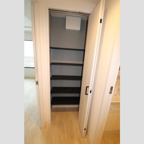 玄関 (シューズボックス)