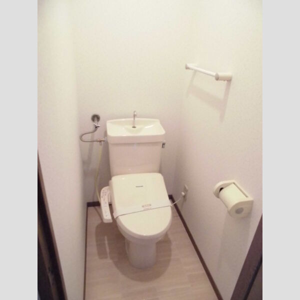 トイレ (温水洗浄暖房便座)