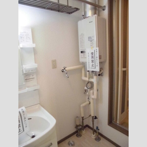 洗面所 (室内洗濯機置場)