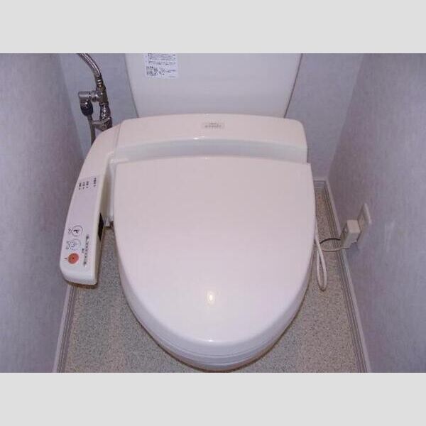 トイレ (温水洗浄暖房便座)