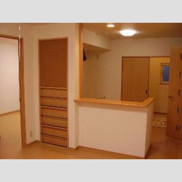 キッチン (開放的なカウンターキッチン)