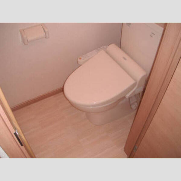 トイレ (トイレ)