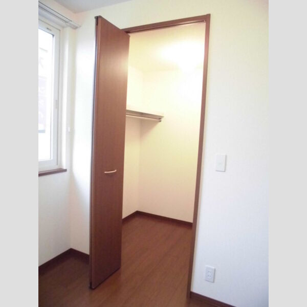 収納 (ウォークインクローゼット)