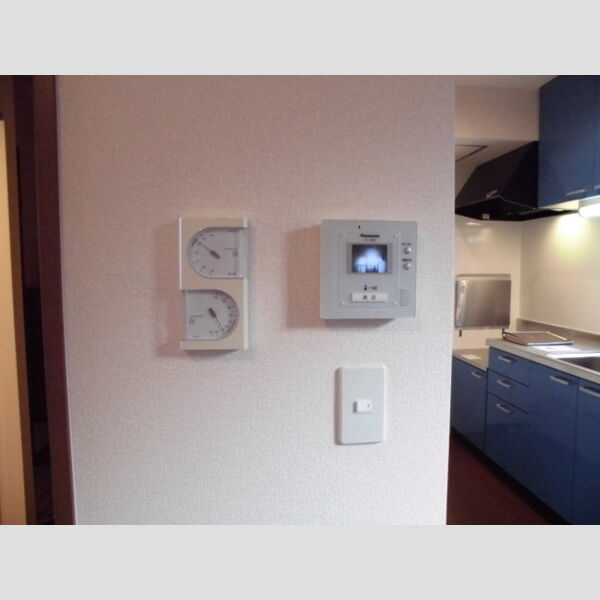 その他設備 (TVモニター付インターホン)