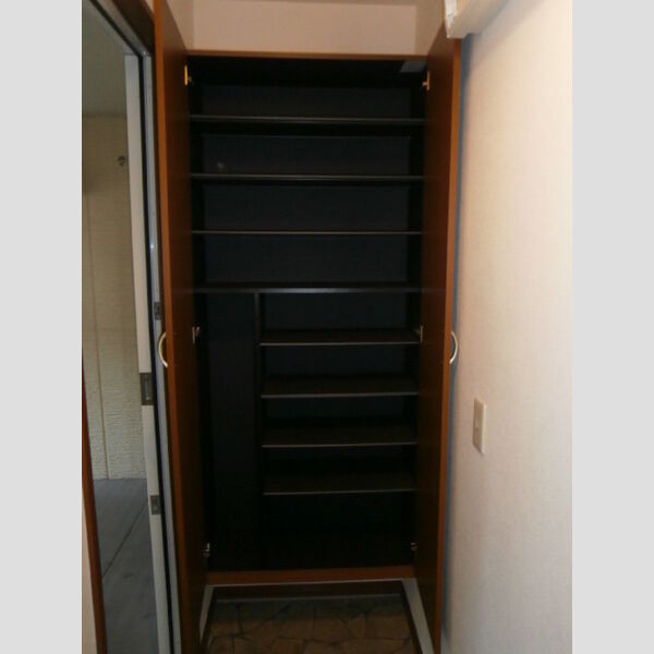 玄関 (シューズBOX)