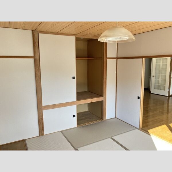 収納 (和室押し入れ)