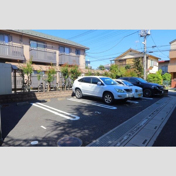 駐車場 (駐車場)
