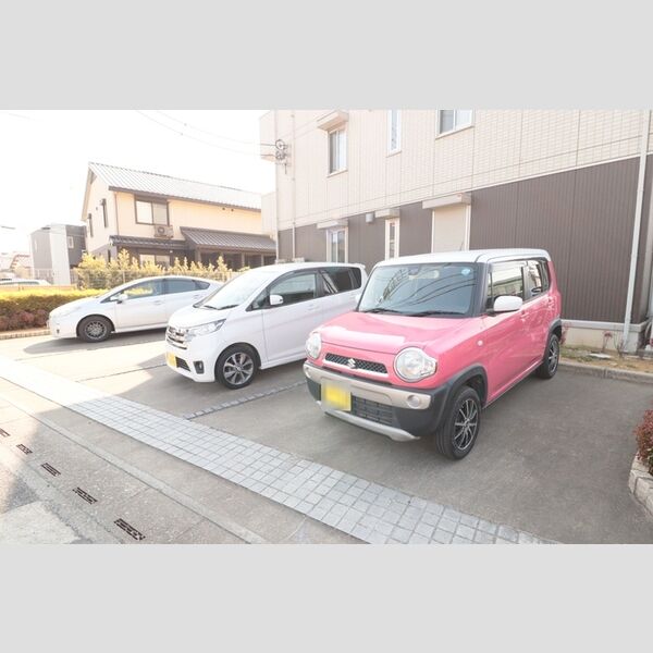 駐車場 (駐車場3)