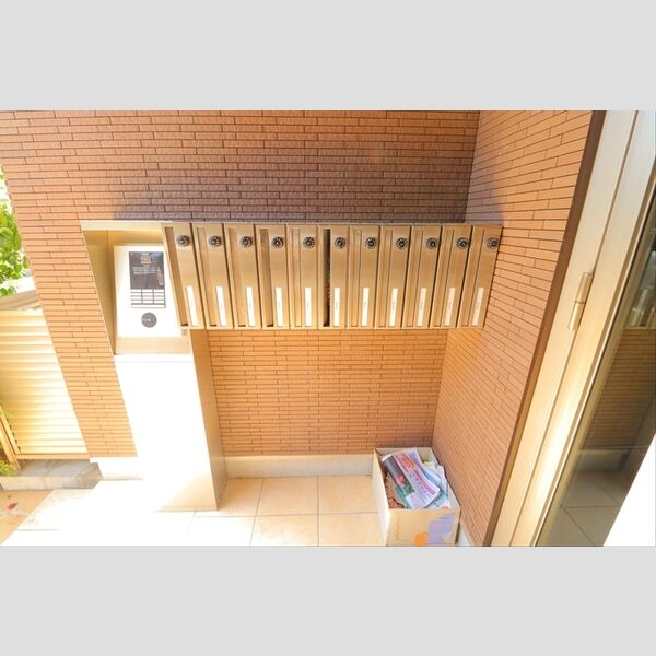 エントランス (エントランス)