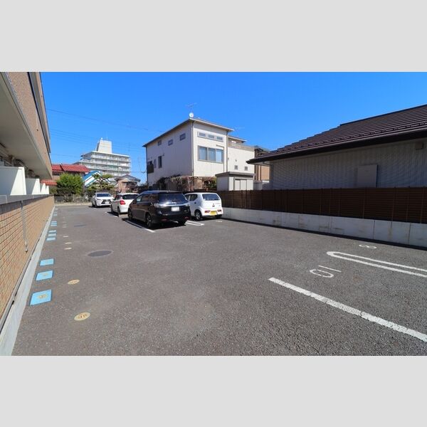 駐車場 (駐車場)
