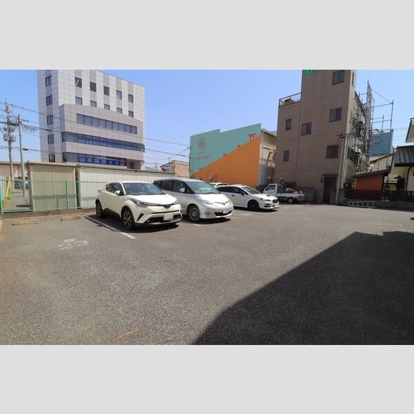 駐車場 (駐車場)