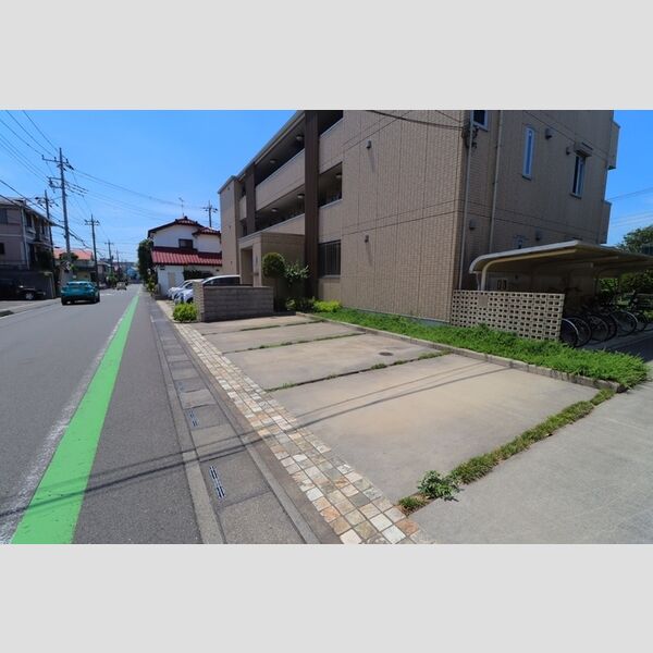 駐車場 (駐車場)