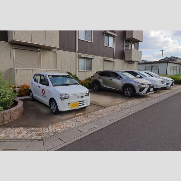 駐車場 (駐車場)
