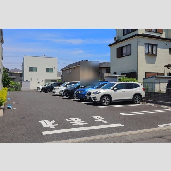 駐車場 (駐車場)